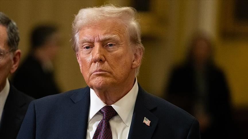 Дональд Трамп Холбооны Нөөцийн Санг бодлогын хүүгээ бууруулахыг дахин шаарджээ